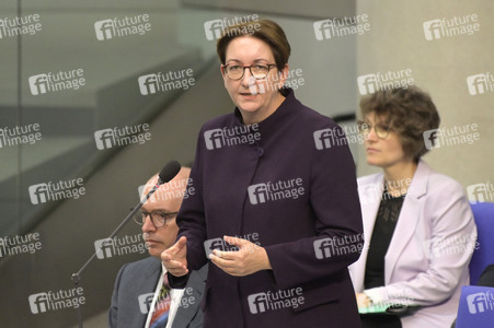 174. Sitzung des Deutschen Bundestages in Berlin